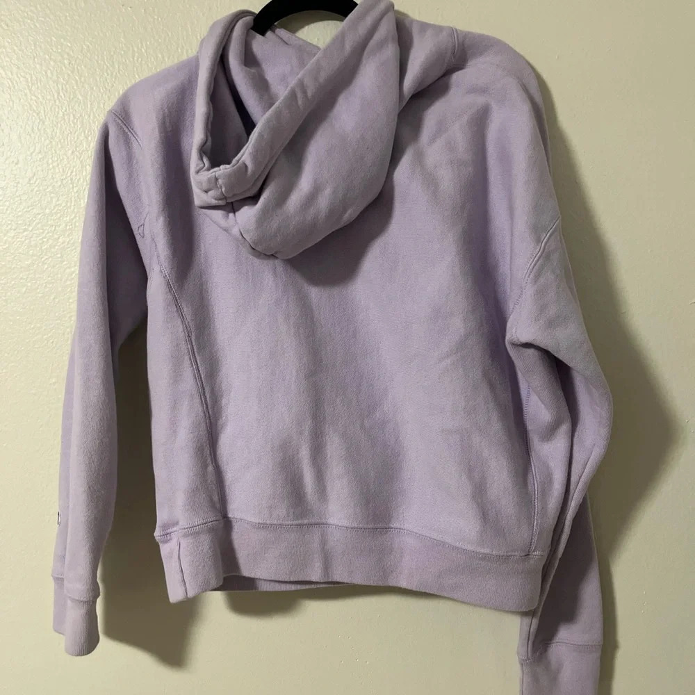 Lilac Champion reverse weave hoodie Size Medium gorgeous color - Picture 4 of 5